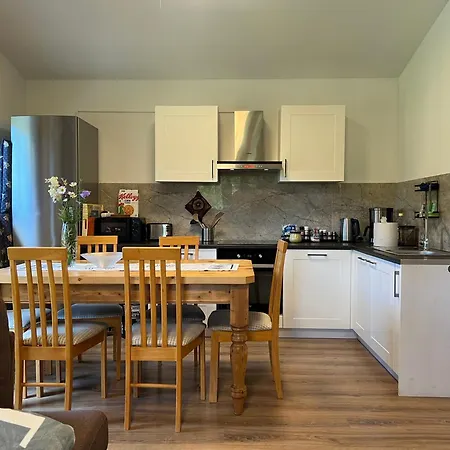 Marika Puhkekuela - Metsanurga Puhkemaja 