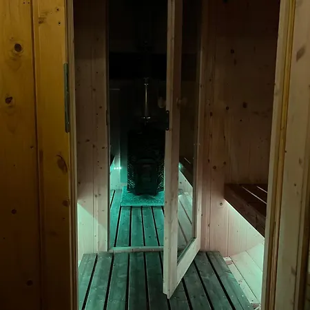 Marika Puhkekuela - Metsanurga Puhkemaja 